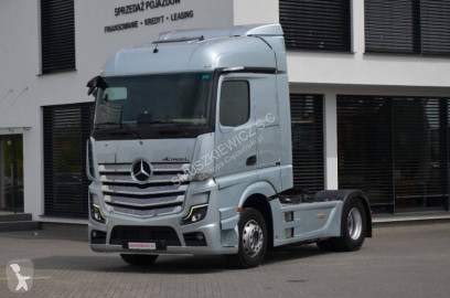 Влекач Mercedes