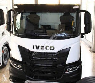 Влекач Iveco X-WAY 420