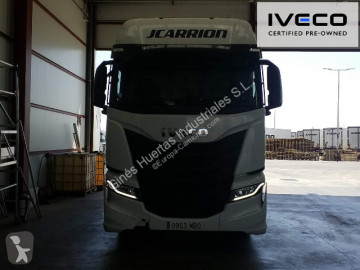 Влекач опасни товари / adr Iveco