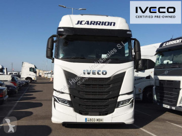 Влекач опасни товари / adr Iveco