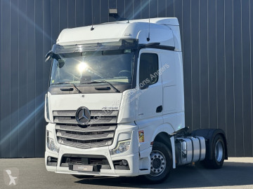 جرار Mercedes