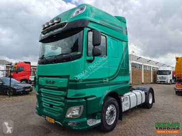 Traktor DAF