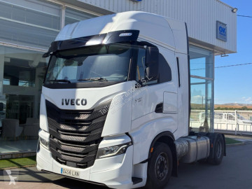 Tracteur Iveco