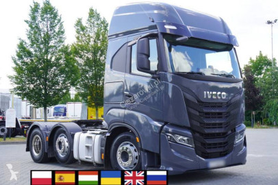Влекач Iveco S-WAY AS440S57