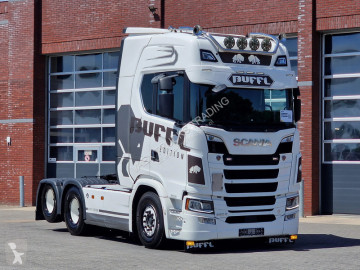 جرار Scania