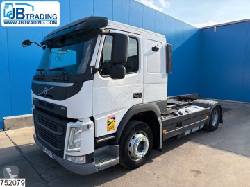 Влекач Volvo FM 460 Euro 6, PTO, air suspension, Lohr