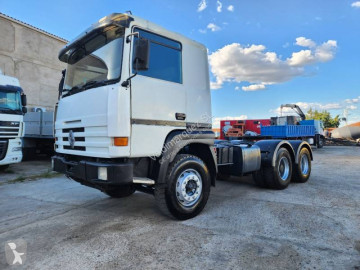 Влекач Renault Major R385