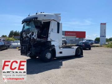 Cabeza tractora Renault