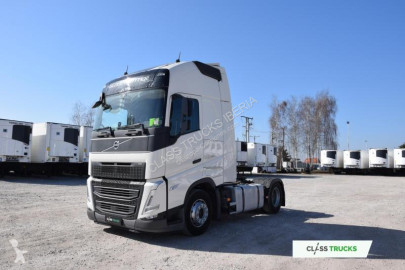 Cabeza tractora Volvo