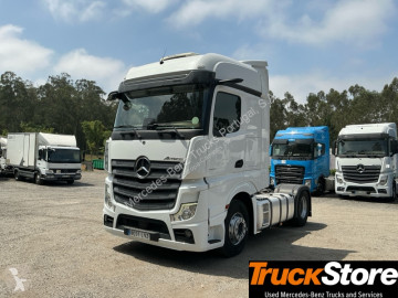 جرار Mercedes