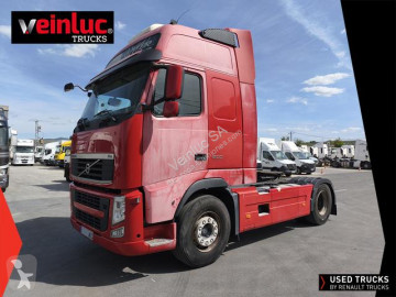 Cabeza tractora Volvo