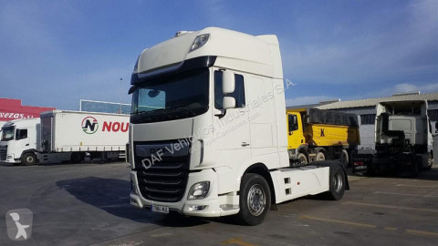 Cabeza tractora DAF