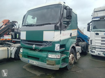 Влекач Renault Premium 340