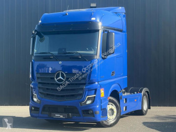 جرار Mercedes
