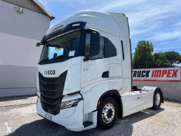 جرار Iveco