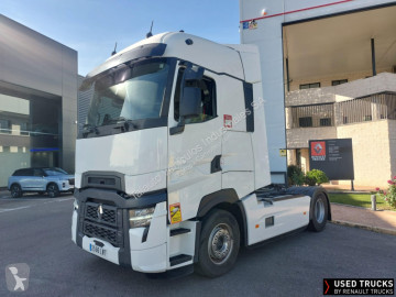 Влекач Renault T-High