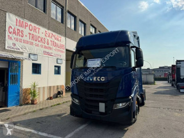 Влекач Iveco S-WAY 480