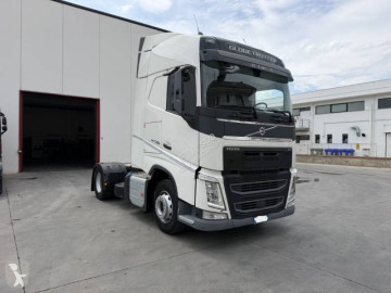 Влекач опасни товари / adr Volvo