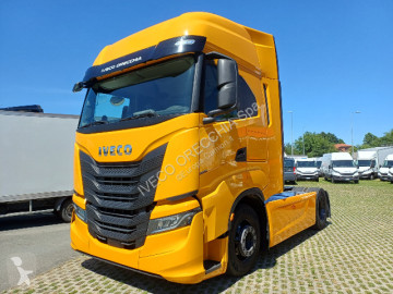 جرار Iveco S-WAY S-WAY AS440S53T/P