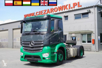 Влекач Mercedes Actros 1835