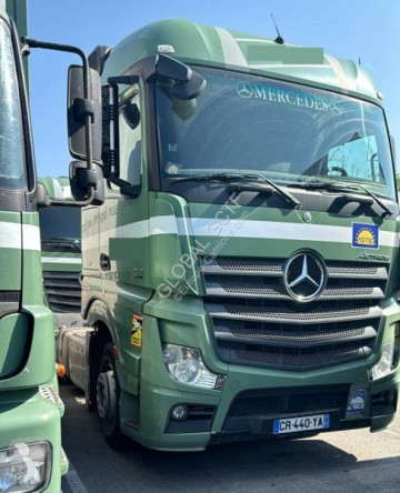 MercedesActros1845