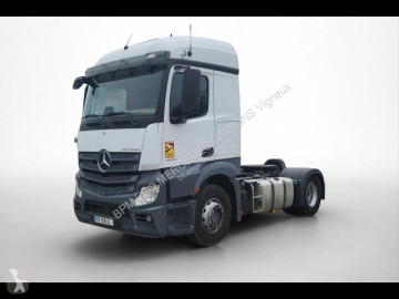 جرار Mercedes