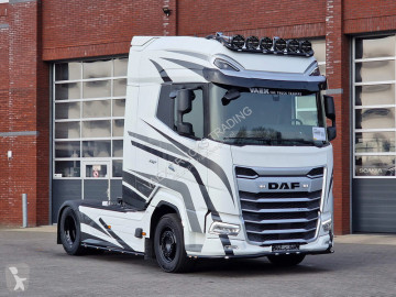 Влекач DAF XG + 530 4x2 - New - Retarder - Night clima - 2x tank - Air horn - 3 years warranty