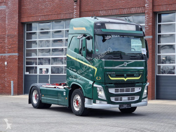 Влекач Volvo FH13 13460 Globetrotter 4x2 - ADR - Chassis cover - Alloy - Navi