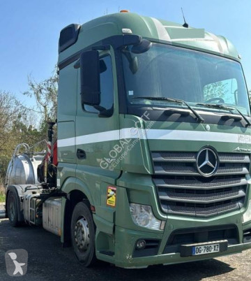 Влекач Mercedes Actros 1845