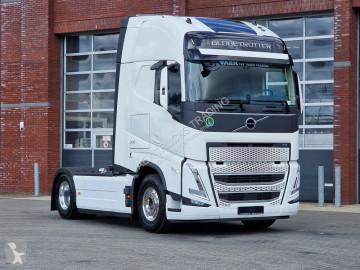 Влекач Volvo FH13 13500 Globetrotter XL 4x2 - NEW - Full spec - Retarder - I parkcool - Full air -