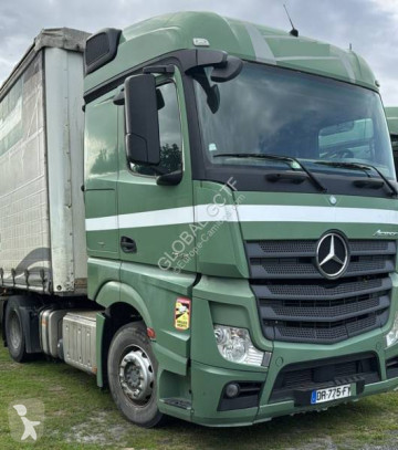 MercedesActros1845