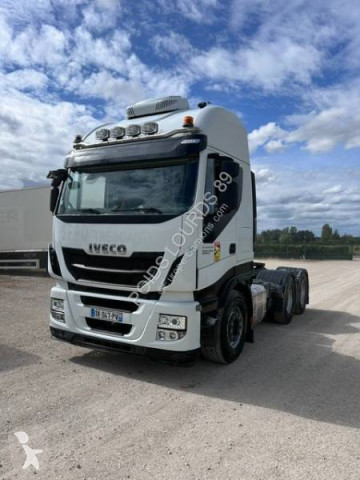 Влекач Iveco Stralis 560
