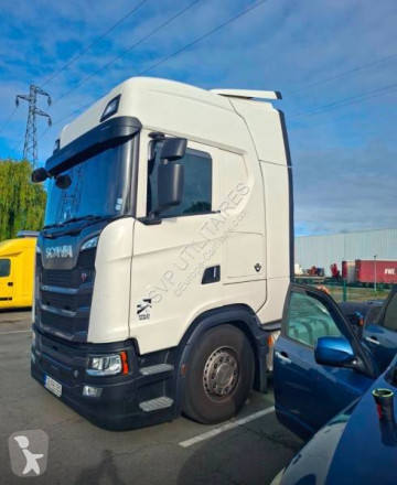 Влекач Scania S 590