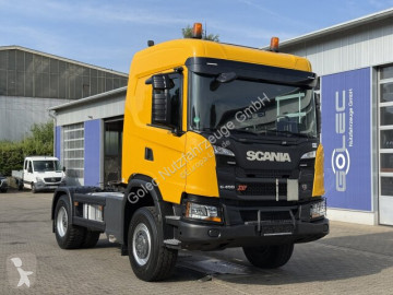 Влекач Scania