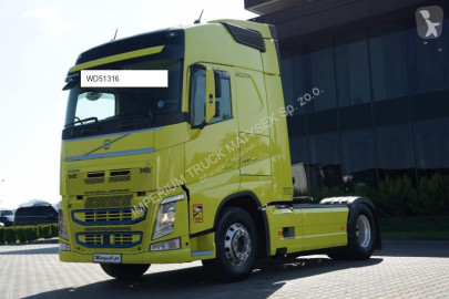 Влекач Volvo