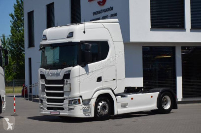 Влекач Scania S 450