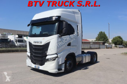 جرار Iveco