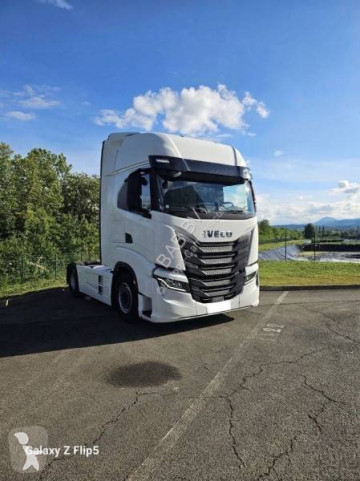 جرار Iveco