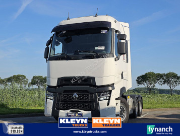 Влекач Renault