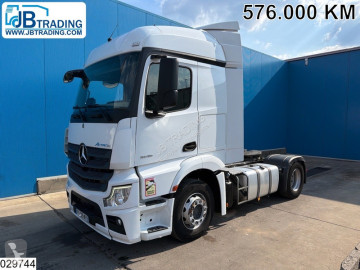 Mercedes tractor unit