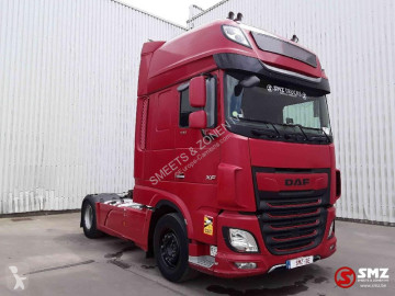 Влекач DAF XF 530 SuperSpaceCab intarder 2 tanks