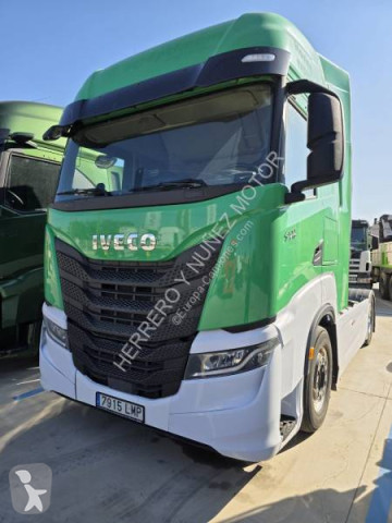 Влекач Iveco S-WAY 510