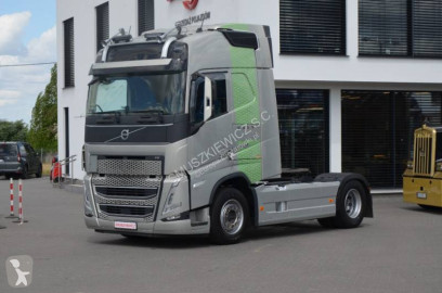 Влекач Volvo FH 500 Globetrotter