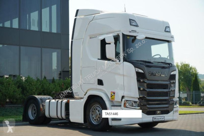 Влекач Scania