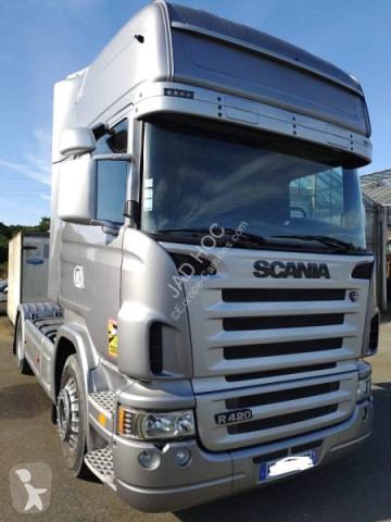 Влекач Scania R 420