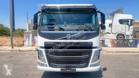 جرار منتجات خطرة / adr Volvo