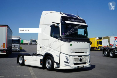Влекач Volvo