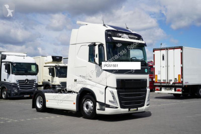 Влекач Volvo