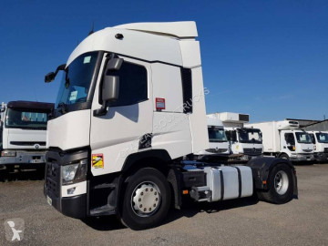 جرار Renault T-Series 460