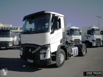 Влекач Renault